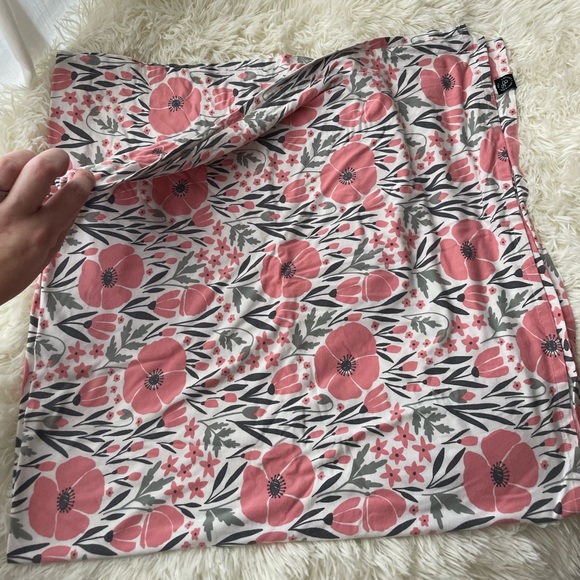 A++ Swaddling Blanket - Picture 2 of 3